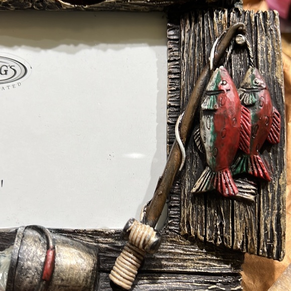 New Black Bear with Red Scarf Picture Frame 6x4” - Picture 4 of 4